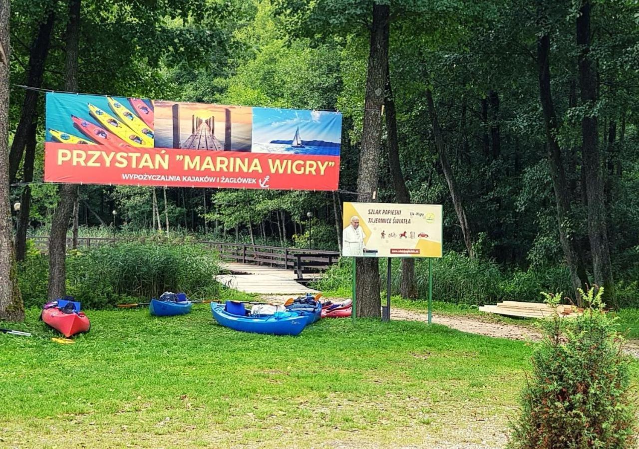Pokamedulski Klasztor W Wigrach Вигры Экстерьер фото