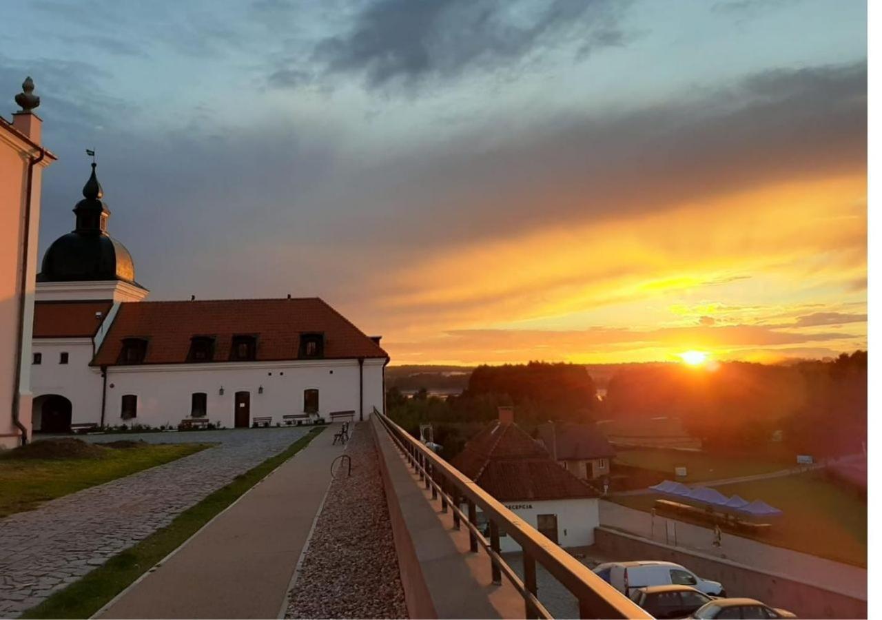 Pokamedulski Klasztor W Wigrach Вигры Экстерьер фото